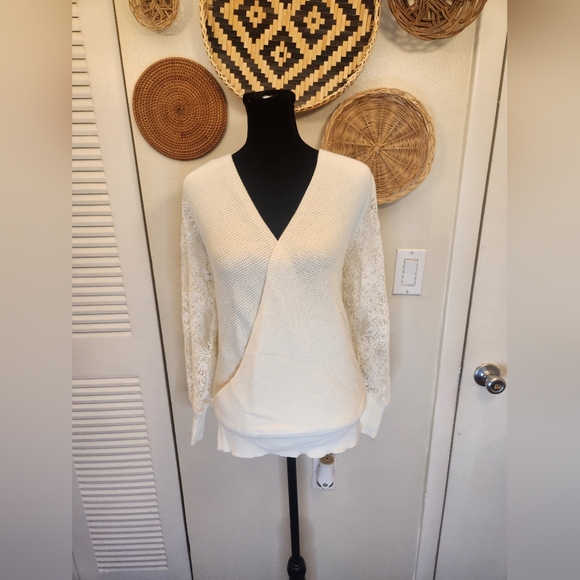 LAST ONE! White V Neck Sweater With Lace Sleeves - Picture 2 of 6